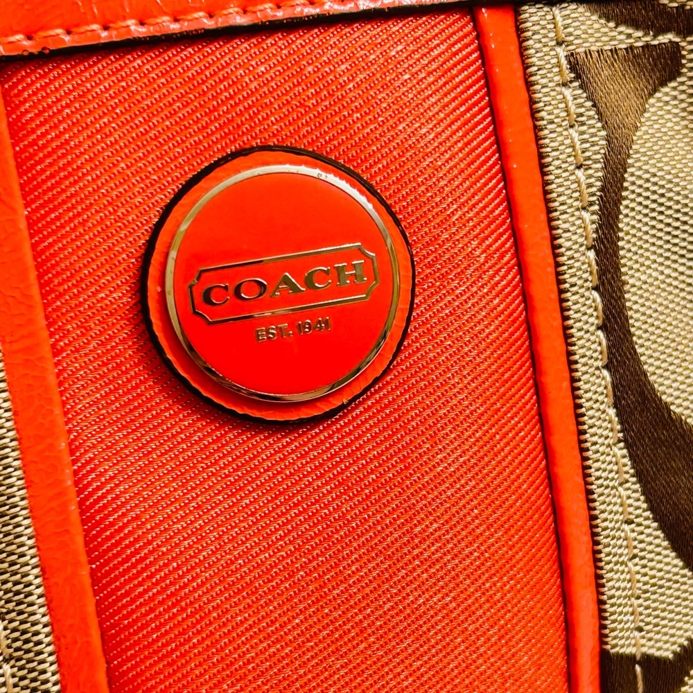 Coach Tote/ Shoulder Bag - Picture 12 of 14